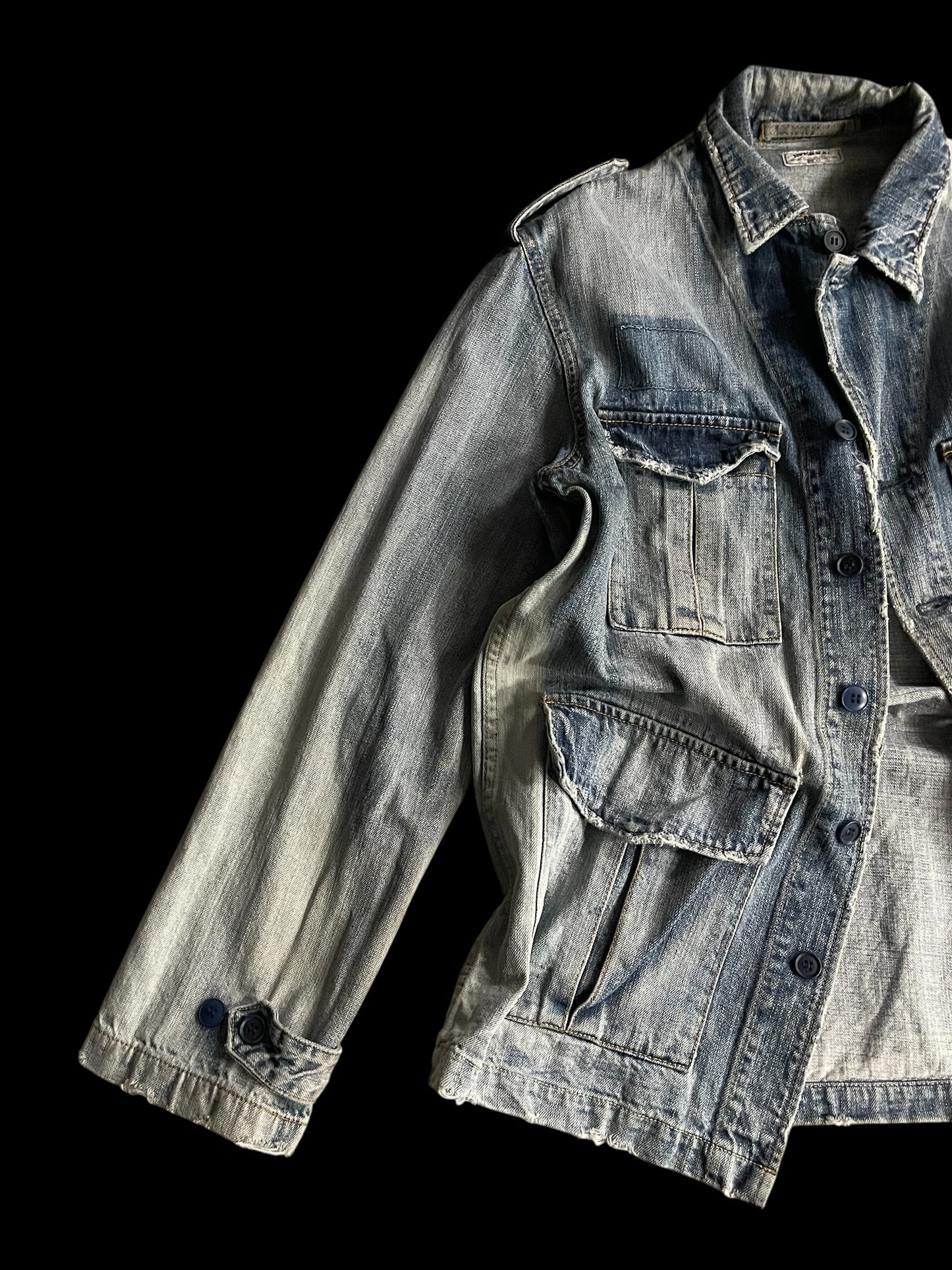ETERNAL MULTI-PKT DENIM JACKET - L