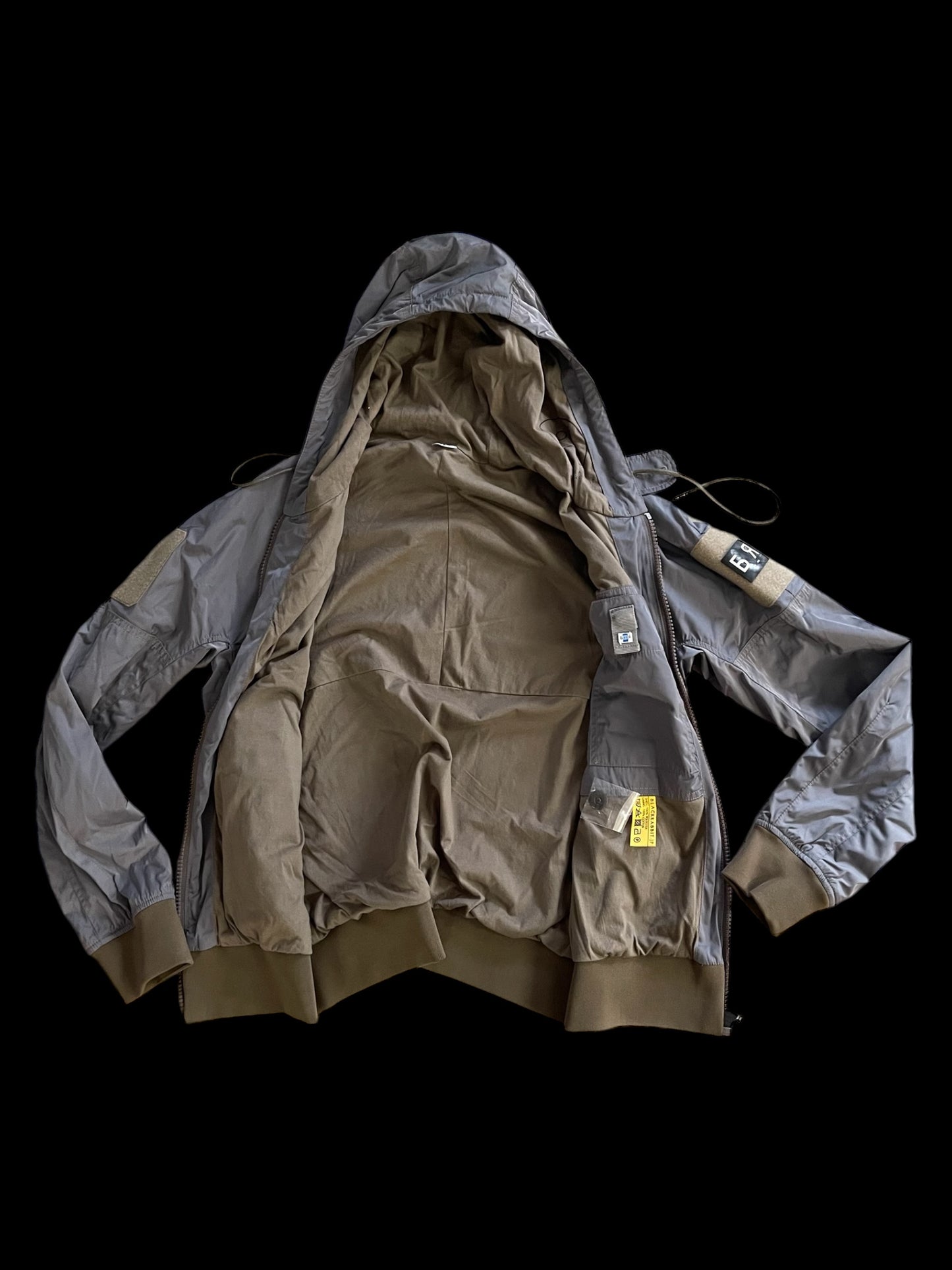BLACK RABBIT WINDBREAKER JACKET - M