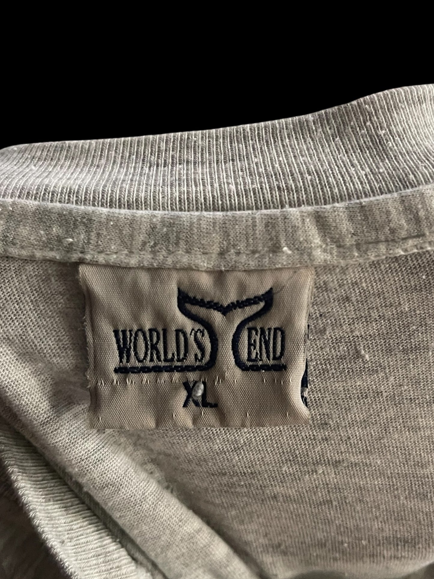 WORLDS END GRAPHIC T-SHIRT - XL