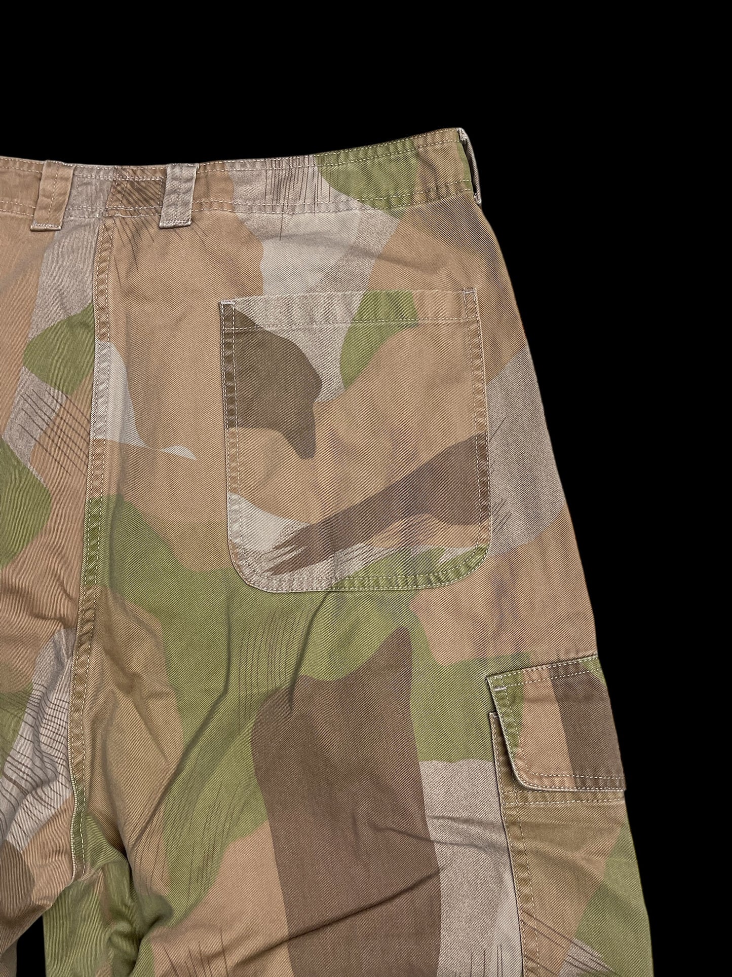 NIGEL CABOURN CAMO CARGO PANTS - 36