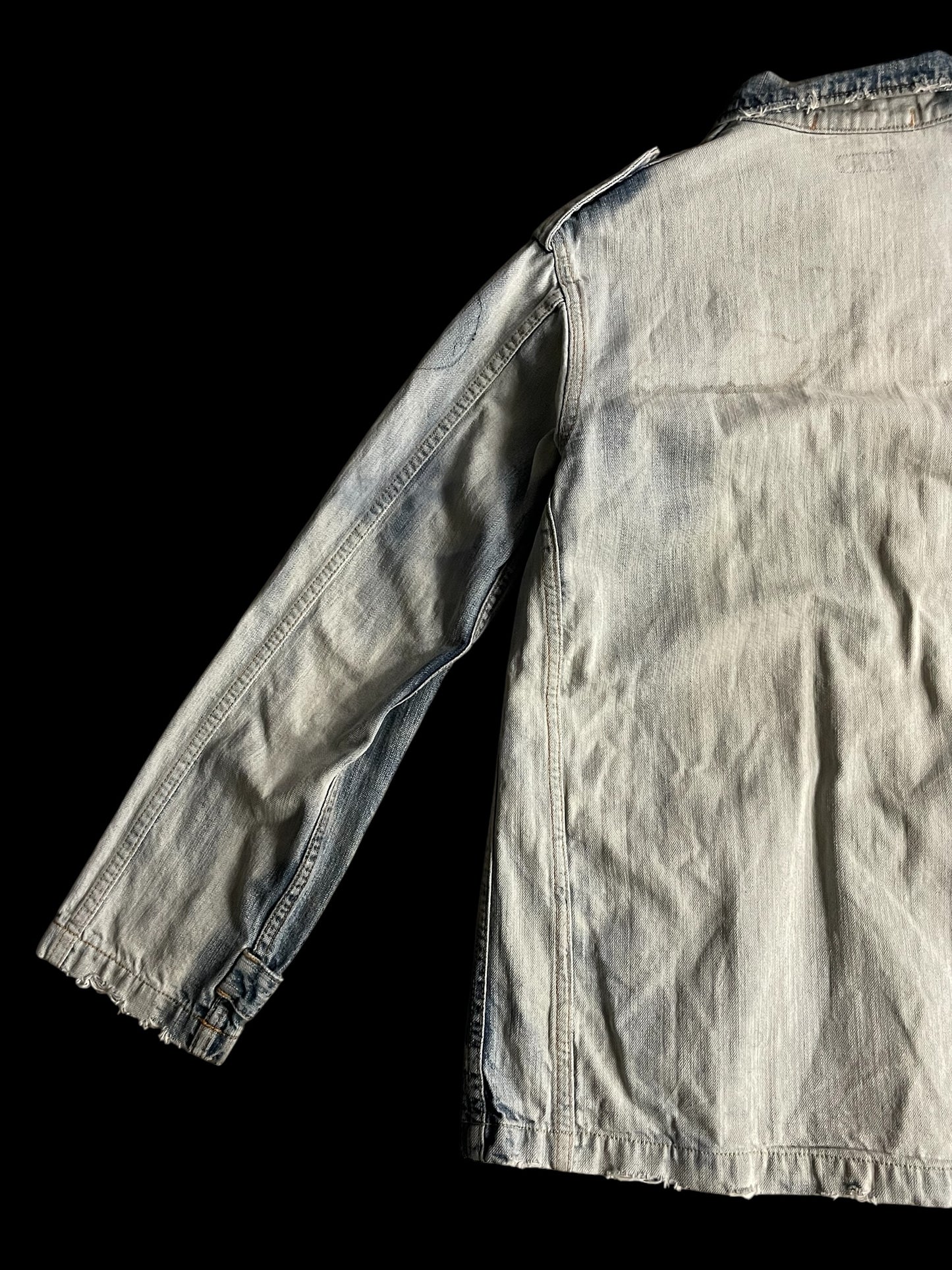 ETERNAL MULTI-PKT DENIM JACKET - L