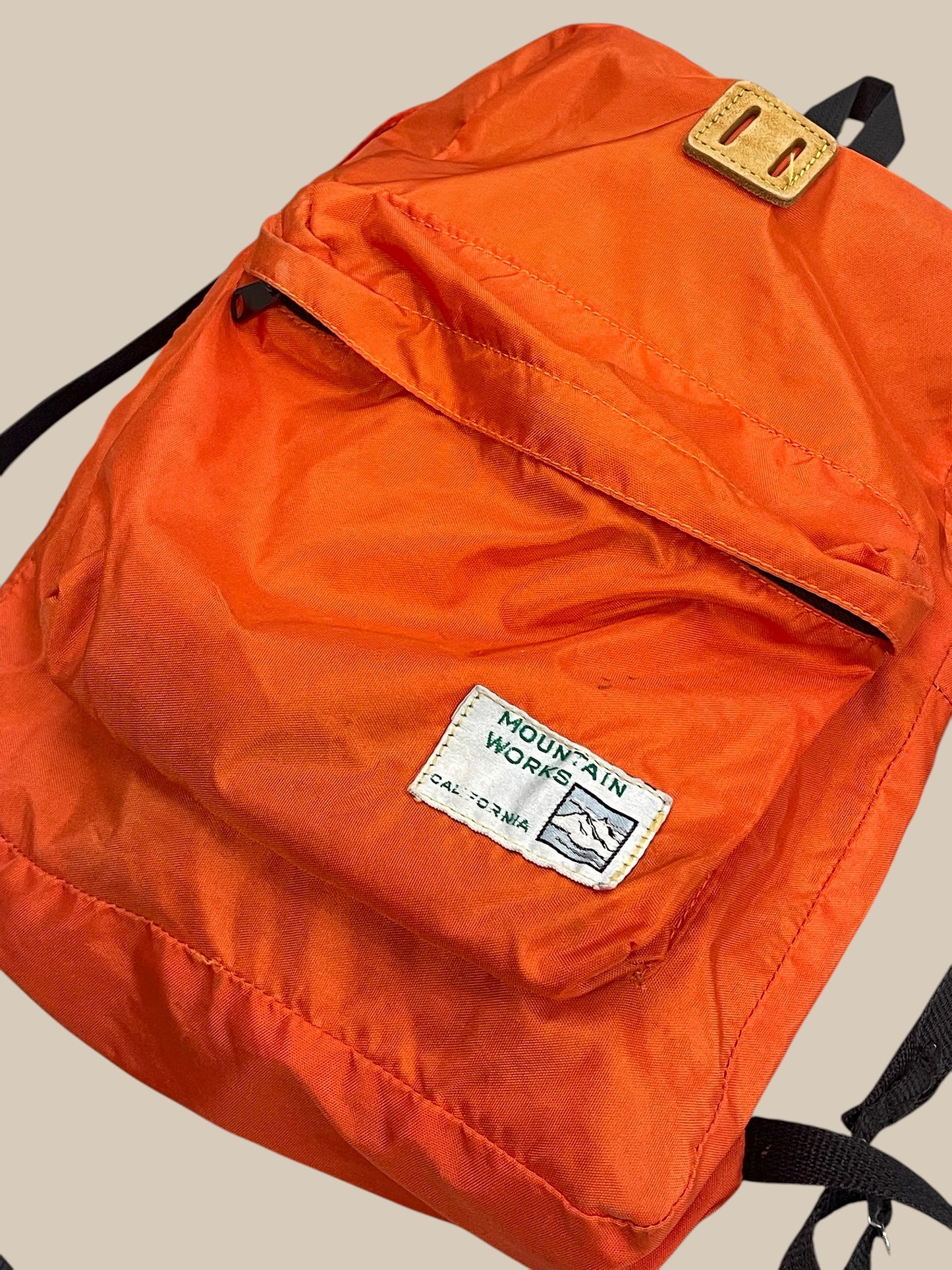 MOUNTAIN PARKA BOOK BAG